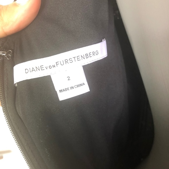 Diane Von Furstenberg Zarita Lace Black Gown 2 - Picture 7 of 8